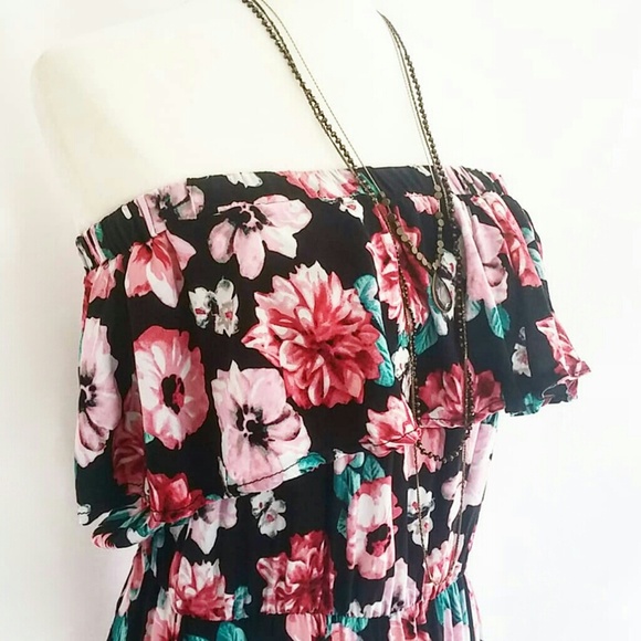 ππ± J FOR JUSTICE Off-the-Shoulder Floral Maxi - Picture 6 of 7
